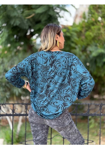 NC1128 Italyan V Yaka Gül Desenli Triko Bluz Petrol