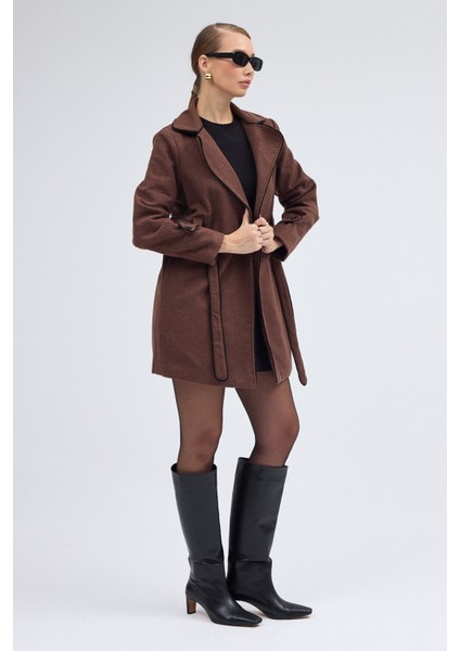 Kaşe Kadın Şık Yaka Kaban ve Kemer