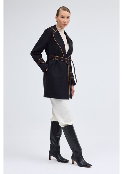 Kaşe Kadın Şık Yaka Kemerli Kaban