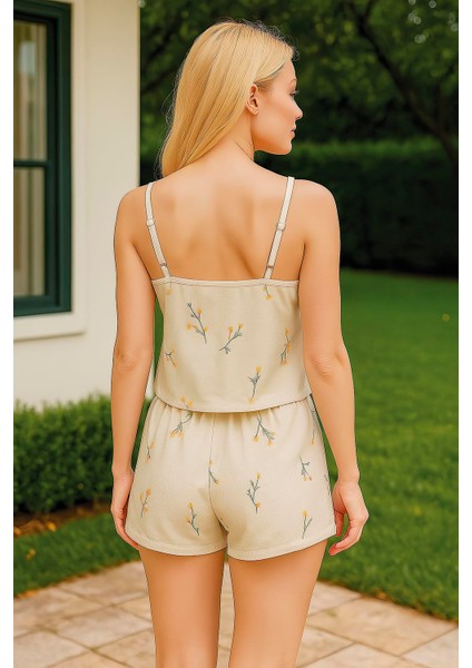 Gri Çiçek Desenli Askılı Şortlu Pijama Takımı fiyatları