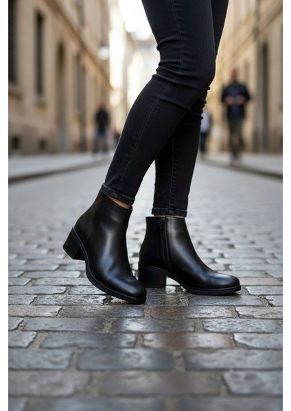 Kadın Iç Dış Hakiki Deri Kalın Topuklu Fermuarlı Bot indirimleri