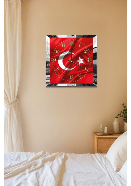 Gümüş Çerçeveli Türk Bayrağı Temalı Dekoratif Mdf Duvar Saati indirimleri