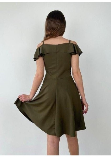 Yaka Volan Detaylı Askılı Kloş Abiye ve Mezuniyet Elbisesi 58729HAKI fiyatları