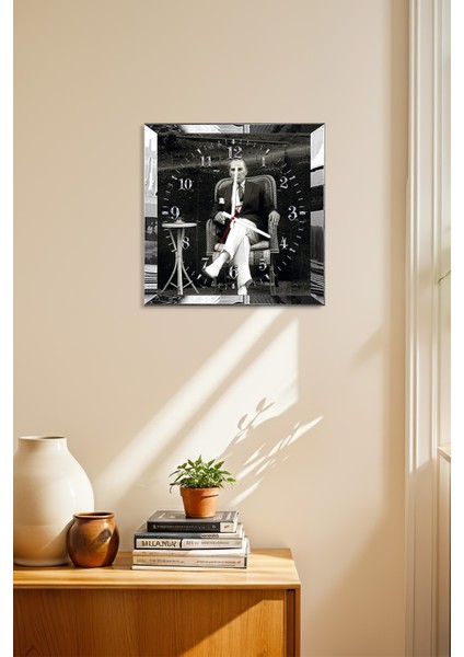 Gümüş Çerçeveli Çay ve Kahve Sefası Süren Atatürk Temalı Dekoratif Mdf Duvar Saati modelleri