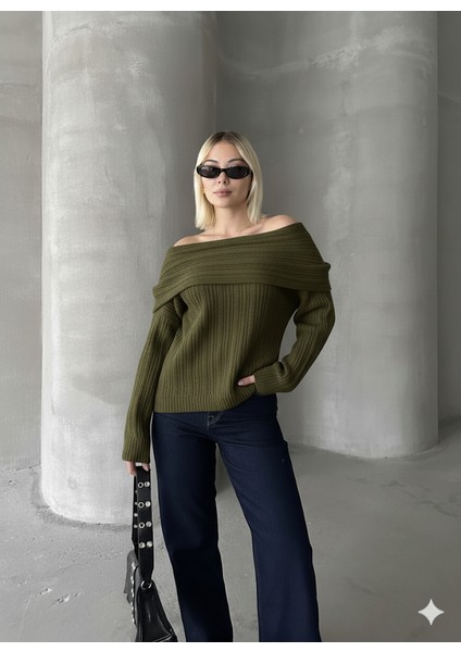 Madonna Yaka Triko Kazak