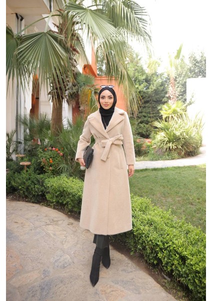 Ferhan Kadın Büyük Beden Ceket Yaka Astarlı Kemerli Fok Kaban