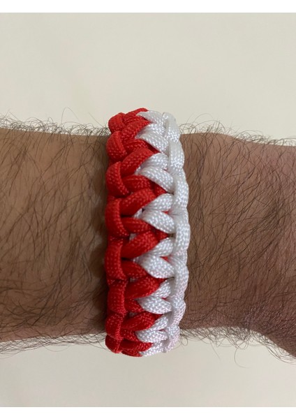 Kırmızı Beyaz Paracord Bileklik fırsatları