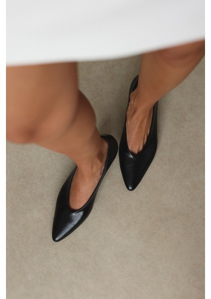 Topuklu 2538 - Sivri Burun Mini Siyah Kadın Topuklu fiyatları