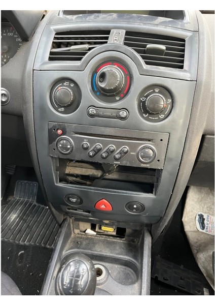 Megane 2 Uyumlu Manuel Klima Çerçevesi indirimleri