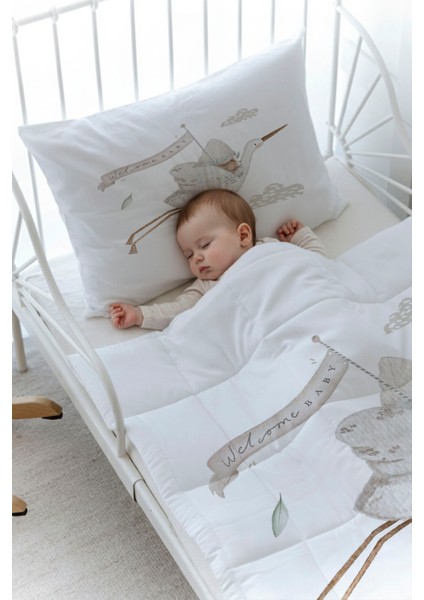 Organik Baskılı Bebek Boy (100X150) Yorgan Seti - Royal Series - Welcome Baby Stork fiyatları