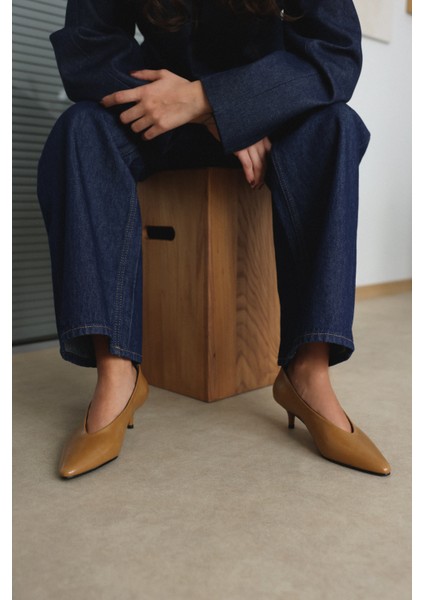 Topuklu 2538 - Sivri Burun Mini Karamel Kadın Topuklu fiyatları