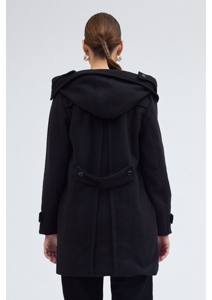 Yaka Detaylı Büyük Düğmeli Kaşe Kaban fırsatları