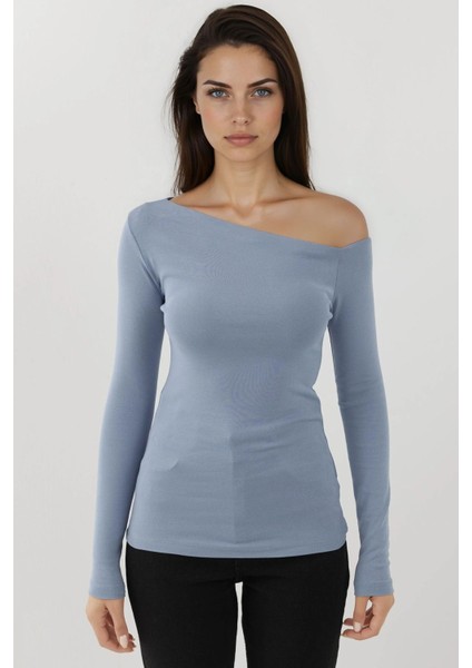 Kadın Asimetrik Yaka Slim Fit Uzun Kollu Üst Busem Collection Bebek Mavisi