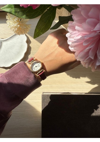 Retro Minimal Deri Kordon Vintage Kadın Kol Saati Kelebek Model modelleri