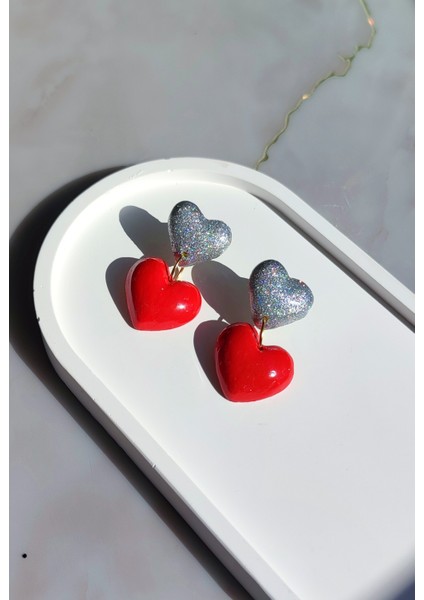 Deep Love Gri Simli Kırmızı Sallantılı Özel Tasarım Kalp Küpe modelleri