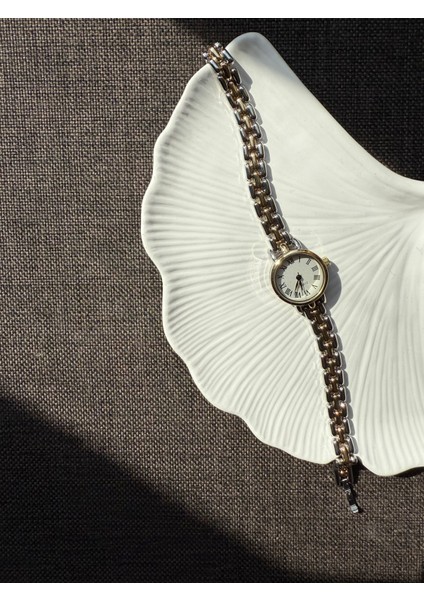 Retro Minimal Metal Kordon Vintage Kadın Kol Saati Çift Renk