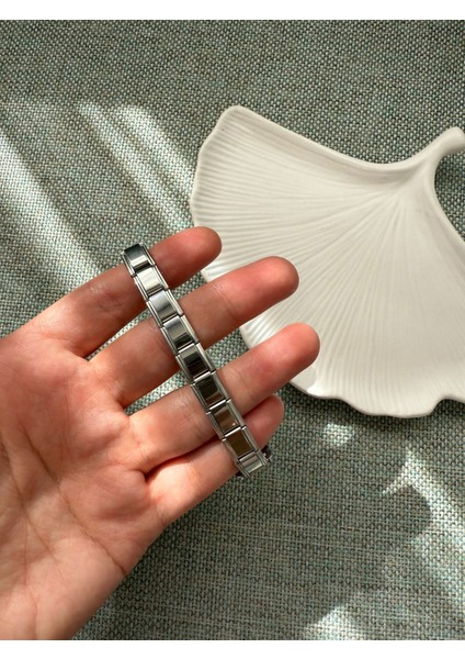 Retro Minimal Metal Kordon Vintage Kadın Kol Saati