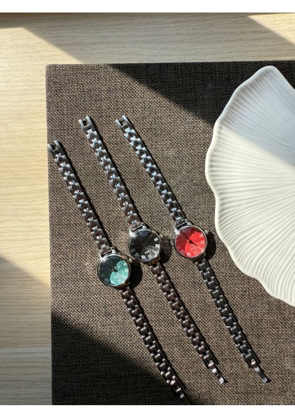 Retro Minimal Boncuk Kordon Vintage Kadın Kol Saati Içi Kırmızı fiyatları