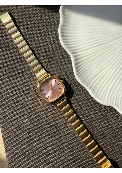 Retro Minimal Metal Kordon Vintage Kadın Kol Saati Içi Pembe indirimleri