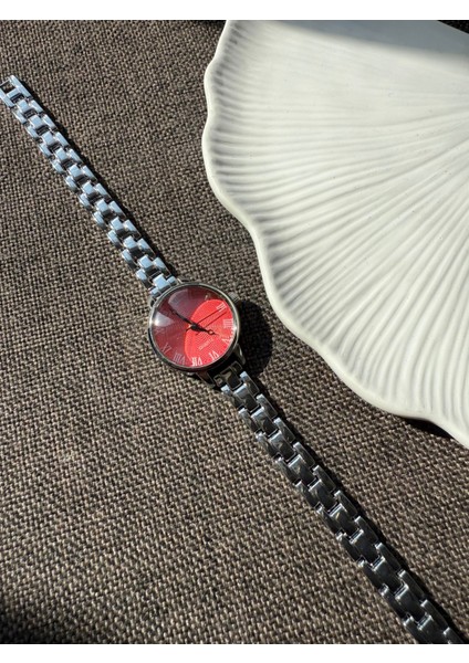 Retro Minimal Boncuk Kordon Vintage Kadın Kol Saati Içi Kırmızı fırsatları