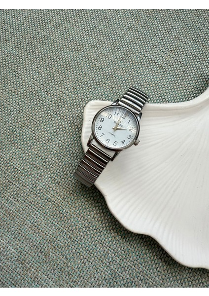 Retro Minimal Metal Kordon Vintage Kadın Kol Saati modelleri