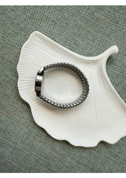 Retro Minimal Metal Kordon Vintage Kadın Kol Saati indirimleri