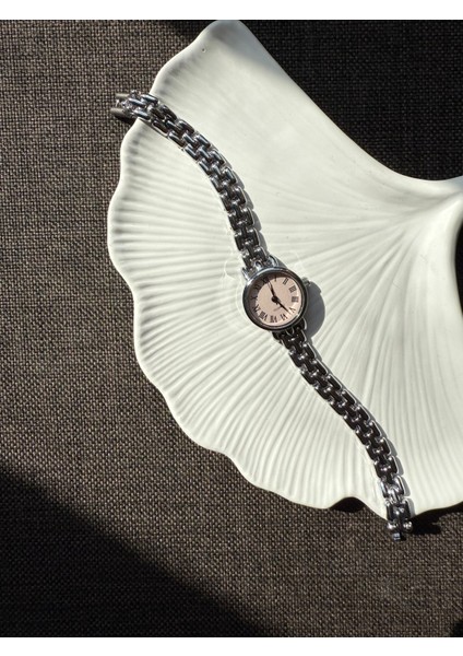 Retro Minimal Metal Kordon Vintage Kadın Kol Saati Içi Pembe fırsatları