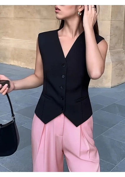 Kadın Sıfır Kollu Önden Düğmeli Atlas Yelek modelleri