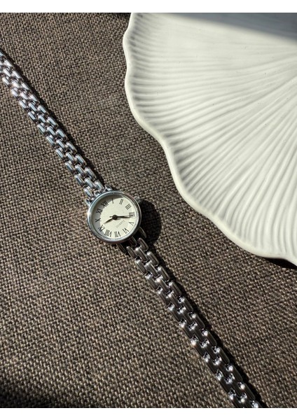 Retro Minimal Boncuk Kordon Vintage Kadın Kol Saati Gümüş