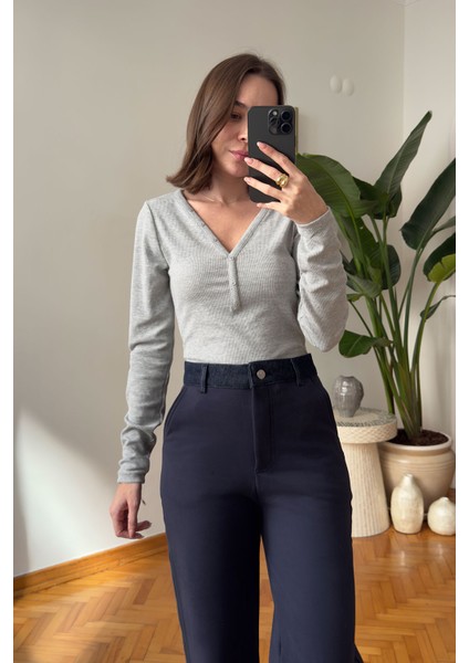 Düğmeli Premium Bodysuit- Gri indirimleri