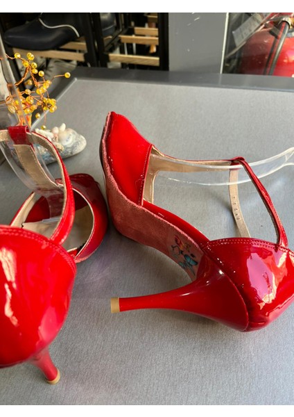 Kırmızı Rugan Kapalı Topuk 8,5 cm 13 Pont Tango, Dans ve Salon Ayakkabısı fiyatları