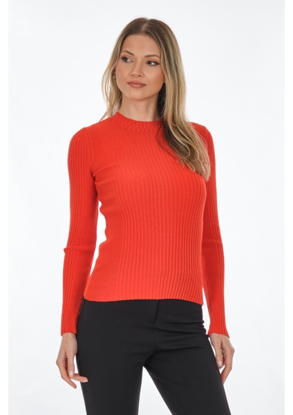 Yuvarlak Yaka Fitilli Triko indirimleri