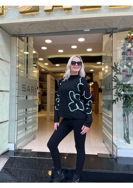 Çiçek Motifli Nakışlı Triko modelleri