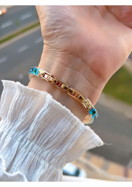 Çelik ve Taşlı Kordon Vintage Seri Küçük Kasa Özel Tasarım Kadın Kol Saati SP.8933.M2 modelleri