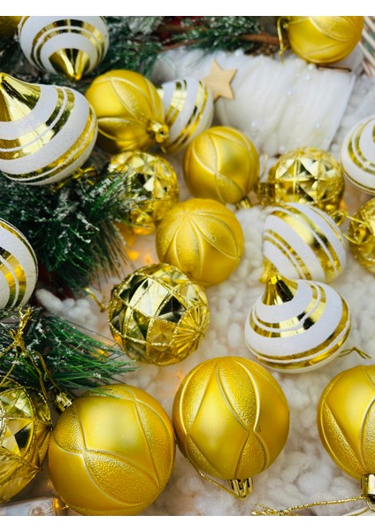 Yılbaşı Çam Ağacı Süsü Gold Altın Beyaz Desenli Top Süs 6 cm 24 Lü Paket Cici Top modelleri