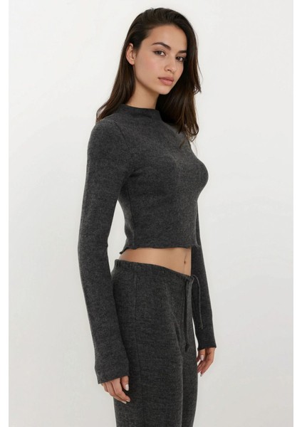 Kadın Yumuşak Dokulu Yarım Balıkçı Yaka Crop Bluz Busem Collection Koyu Gri modelleri