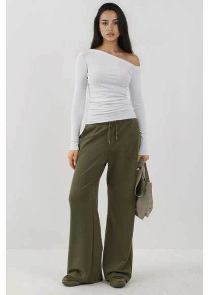 Kadın Asimetrik Yaka Slim Fit Uzun Kollu Üst Busem Collection White indirimleri