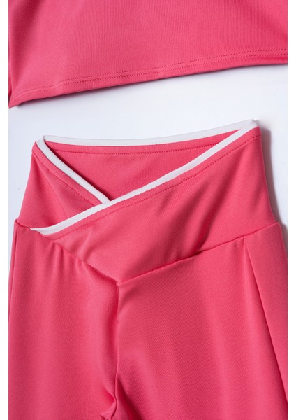 Şerit Detaylı Kız Çocuk Sporcu Takım