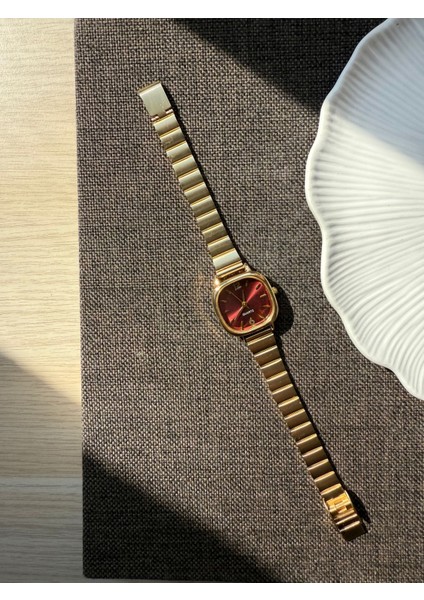 Retro Minimal Metal Kordon Vintage Kadın Kol Saati