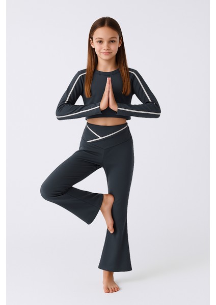 Şerit Detaylı Kız Çocuk Sporcu Takım fırsatları