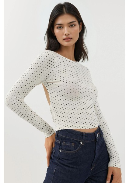 Kadın Sırtı Açık Puantiye Desenli Uzun Kollu Vücudu Saran Kısa Üst Busem Collection White modelleri