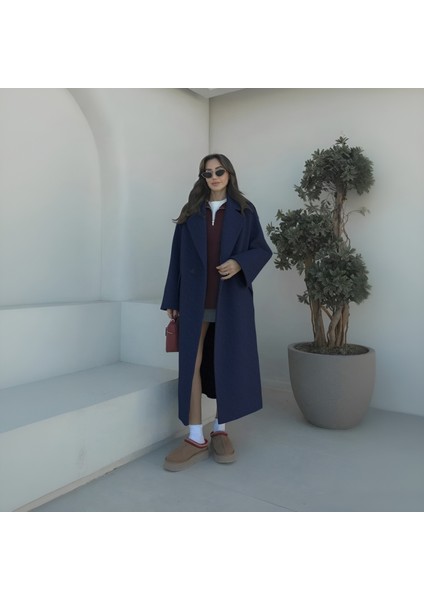 Kışlık Astarlı Sırtı Detaylı Kadın Kaşmir Kaban modelleri