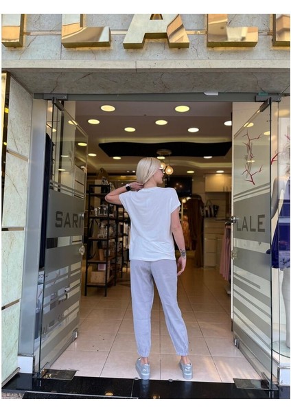 Ortası Payetli Varak Baskılı Tshırt fiyatları