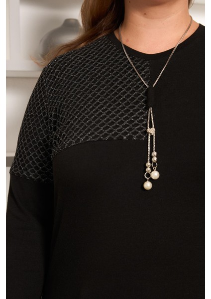 Büyük Beden File ve Kolye Detay Bluz Siyah fiyatları