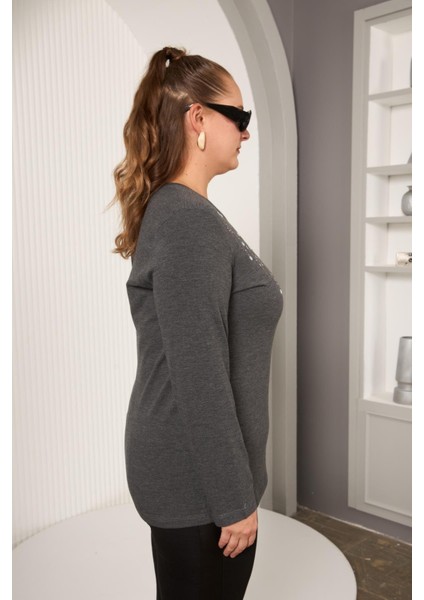 Büyük Beden Önü Taş Detay Bluz Antrasit indirimleri