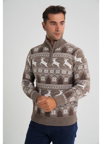Erkek Kısa Fermuarlı Dik Yaka Jakarlı Geyikli Yün Yılbaşı Kazak TRIST-5362 modelleri