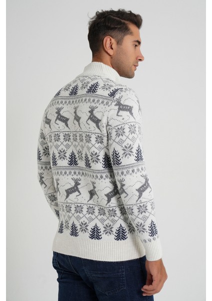 Erkek Kısa Fermuarlı Dik Yaka Jakarlı Geyikli Yün Yılbaşı Kazak TRIST-5362 modelleri