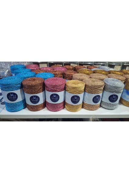 Renkli Ilmekler ile Inci Cotton: Zarafetin Işıltıyla Buluştuğu Nefes Nefes Bir Doku modelleri