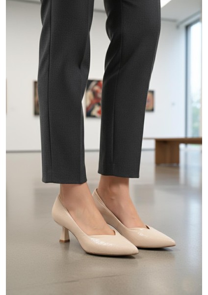 357188 Z Bej Kadın Ince Topuklu Ayakkabı
