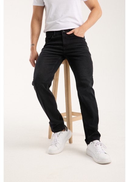 Erkek Pantolon Siyah Regular Fit Fermuarlı Jeans modelleri